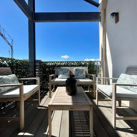 Appartamento 2 Bedroom Sea View *